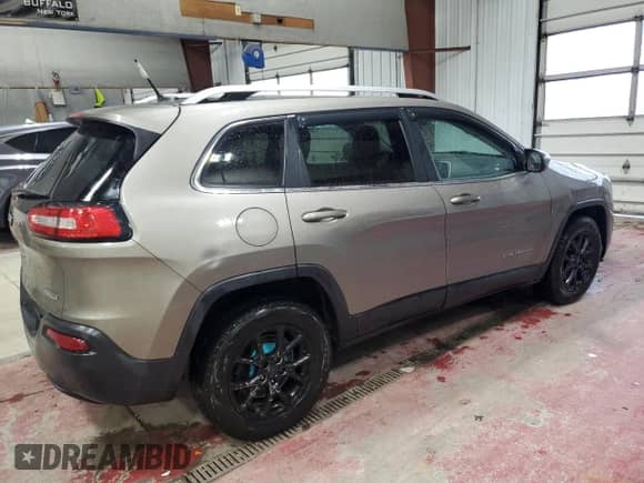 2016 Jeep Cherokee Latitude с VIN 1C4PJMCB1GW341639, выставлен на аукционе Copart как лот 82607955 с пробегом 124 154 миль миль и Чистый • Clean title. История ставок и продаж доступна на DreamBid. Изображение 3.