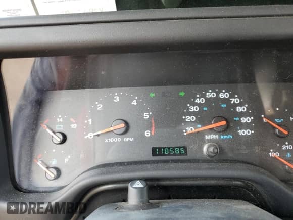 2003 Jeep Wrangler X z VIN 1J4FA39S23P359983, wystawiony jako Copart lot #59469005 z przebiegiem 118 585 mil mil oraz Czysty tytuł • Clean title. Historia ofert i sprzedaży dostępna na DreamBid. Obrazek 9.