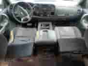 2009 Chevrolet Silverado 2500HD LT с VIN 1GCHK53K19F129642, выставлен на аукционе Copart как лот 54695355 с пробегом 476 317 миль миль и Списание • Salvage title. История ставок и продаж доступна на DreamBid. Изображение 8.