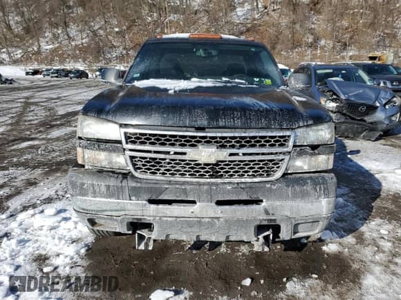 2006 Chevrolet Silverado 2500HD LS с VIN 1GCHK29UX6E177584, выставлен на аукционе Copart как лот 45297745 с пробегом Не указан миль и Чистый • Clean title. История ставок и продаж доступна на DreamBid. Изображение 5.