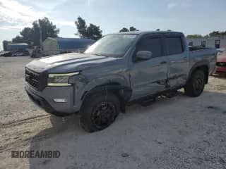 2022 Nissan Frontier SV with VIN 1N6ED1EK2NN673227, listed as a Copart auction lot 70913135 with 35,857 mi miles and Salvage title. Bid and sale history available at DreamBid. Image 1.