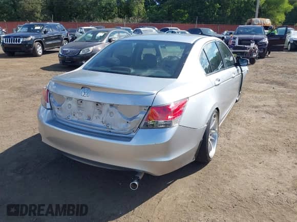 2009 Honda Accord EX с VIN 1HGCP26739A083182, выставлен на аукционе IAAI как лот 43127633 с пробегом 213 700 миль миль и . История ставок и продаж доступна на DreamBid. Изображение 12.