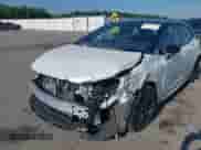 2024 Toyota Corolla XSE z VIN JTNC4MBE0R3217931, wystawiony jako IAAI lot #42579841 z przebiegiem 26 832 mil mil oraz . Historia ofert i sprzedaży dostępna na DreamBid. Obrazek 6.