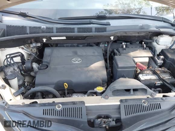 2012 Toyota Sienna z VIN 5TDZK3DCXCS196344, wystawiony jako IAAI lot #43257720 z przebiegiem 209 133 mil mil oraz . Historia ofert i sprzedaży dostępna na DreamBid. Obrazek 10.