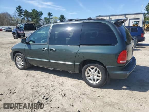 2000 Dodge Caravan SE with VIN 1B4GP45R5YB550364, listed as a Copart auction lot 54173515 with 41,766 mi miles and Clean title. Bid and sale history available at DreamBid. Image 2.