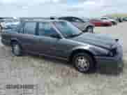 1986 Honda Accord с VIN JHMBA7449GC112881, выставлен на аукционе Copart как лот 52126965 с пробегом 356 737 миль миль и Списание • Salvage title. История ставок и продаж доступна на DreamBid. Изображение 4.