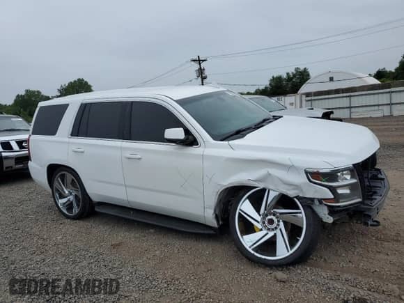 2016 Chevrolet Tahoe z VIN 1GNLCDKC8GR452679, wystawiony jako Copart lot #58526875 z przebiegiem 175 893 mil mil oraz Szkoda całkowita • Salvage title. Historia ofert i sprzedaży dostępna na DreamBid. Obrazek 4.