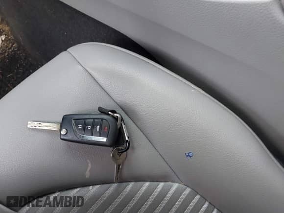 2019 Toyota Camry LE с VIN 4T1B11HK7KU278838, выставлен на аукционе IAAI как лот 41222519 с пробегом 49 582 миль миль и . История ставок и продаж доступна на DreamBid. Изображение 11.