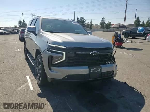 2025 Chevrolet Tahoe RST z VIN 1GNS6RRDXSR162919, wystawiony jako Copart lot #81157345 z przebiegiem 11 101 mil mil oraz Szkoda całkowita • Salvage title. Historia ofert i sprzedaży dostępna na DreamBid. Obrazek 14.