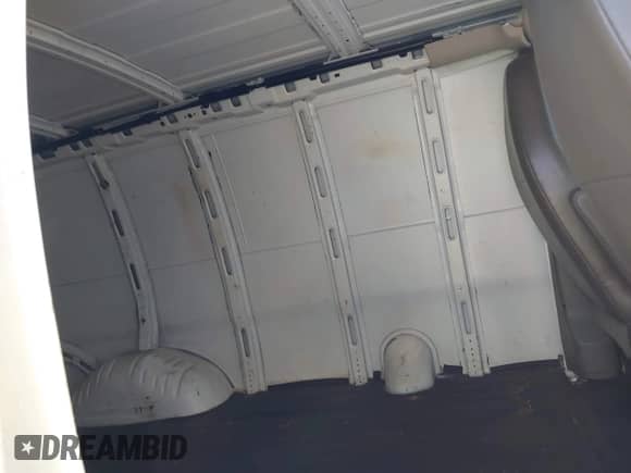 2013 Chevrolet Express Cargo with VIN 1GCSGAFX8D1113984, listed as a IAAI auction lot 42963784 with 178,507 mi miles and . Bid and sale history available at DreamBid. Image 8.