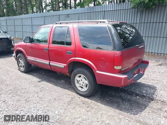 2000 Chevrolet Blazer LT с VIN 1GNDT13W6Y2286541, выставлен на аукционе IAAI как лот 42640267 с пробегом 166 500 миль миль и . История ставок и продаж доступна на DreamBid. Изображение 3.