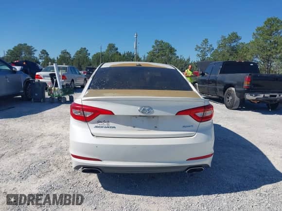 2015 Hyundai Sonata Limited with VIN 5NPE34AF7FH153218, listed as a IAAI auction lot 43443127 with 76,051 mi miles and . Bid and sale history available at DreamBid. Image 16.