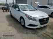 2016 Hyundai Sonata SE с VIN KMHE24L16GA041485, выставлен на аукционе Copart как лот 85714375 с пробегом 111 287 миль миль и Списание • Salvage title. История ставок и продаж доступна на DreamBid. Изображение 14.