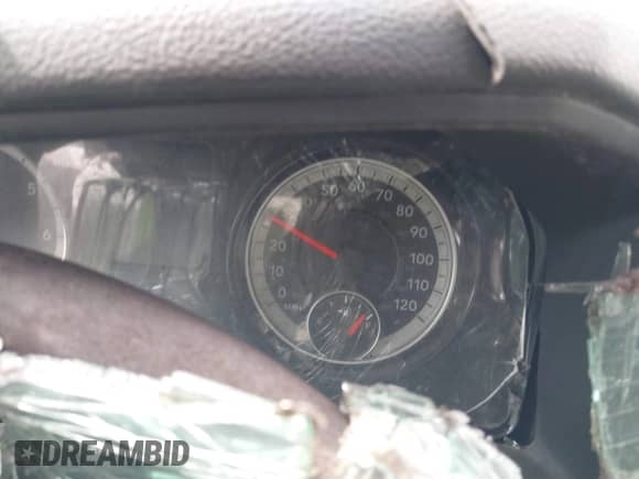 2022 Ram 1500 Tradesman z VIN 1C6RR6FG7NS152364, wystawiony jako IAAI lot #38275780 z przebiegiem Nie podano mil oraz . Historia ofert i sprzedaży dostępna na DreamBid. Obrazek 7.