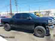 2017 Chevrolet Silverado 1500 LT с VIN 1GCRCREC7HZ356426, выставлен на аукционе IAAI как лот 43172161 с пробегом 118 827 миль миль и . История ставок и продаж доступна на DreamBid. Изображение 13.