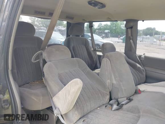 2004 Chevrolet Astro with VIN 1GNEL19XX4B108761, listed as a IAAI auction lot 42452017 with 208,401 mi miles and . Bid and sale history available at DreamBid. Image 8.