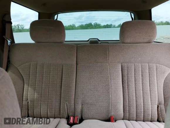 2002 Chevrolet Blazer LS with VIN 1GNCS13W02K189194, listed as a Copart auction lot 54420715 with 121,900 mi miles and Non repairable. Bid and sale history available at DreamBid. Image 10.