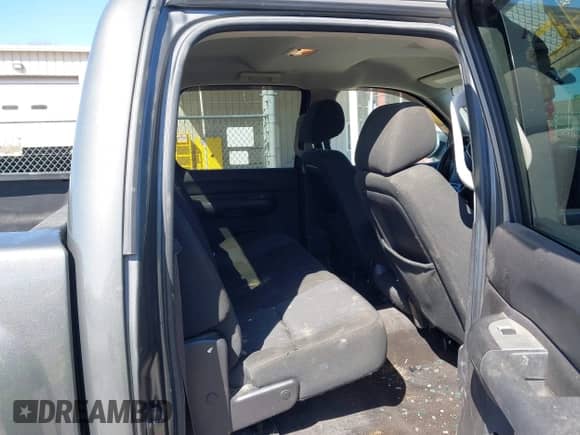 2011 Chevrolet Silverado 1500 LS z VIN 3GCPKREA9BG182360, wystawiony jako IAAI lot #41782080 z przebiegiem 214 465 mil mil oraz . Historia ofert i sprzedaży dostępna na DreamBid. Obrazek 8.