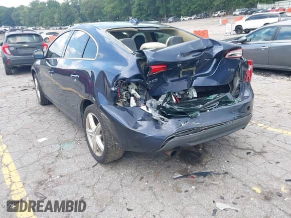 2012 Volvo S60 T5 с VIN YV1622FS9C2025121, выставлен на аукционе IAAI как лот 43027092 с пробегом 197 230 миль миль и . История ставок и продаж доступна на DreamBid. Изображение 3.