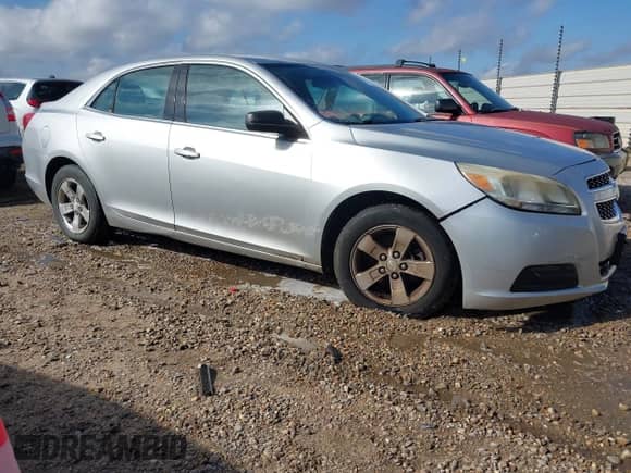 2013 Chevrolet Malibu LS с VIN 1G11B5SA9DF267313, выставлен на аукционе IAAI как лот 41213682 с пробегом Не указан миль и . История ставок и продаж доступна на DreamBid. Изображение 1.