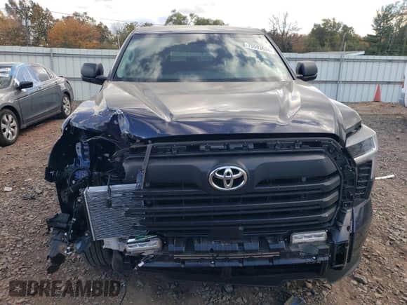 2024 Toyota Tundra SR5 with VIN 5TFLA5EC4RX029161, listed as a Copart auction lot 75593634 with 8,173 mi miles and Salvage title. Bid and sale history available at DreamBid. Image 5.