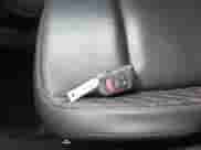 2021 Jeep Wrangler Unlimited Sahara Altitude z VIN 1C4HJXEG2MW622665, wystawiony jako IAAI lot #42257397 z przebiegiem 36 406 mil mil oraz . Historia ofert i sprzedaży dostępna na DreamBid. Obrazek 11.