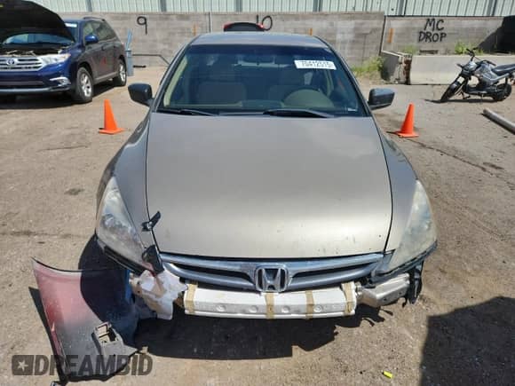 2006 Honda Accord VP с VIN JHMCM56176C008472, выставлен на аукционе Copart как лот 70412515 с пробегом 126 451 миль миль и Чистый • Clean title. История ставок и продаж доступна на DreamBid. Изображение 5.