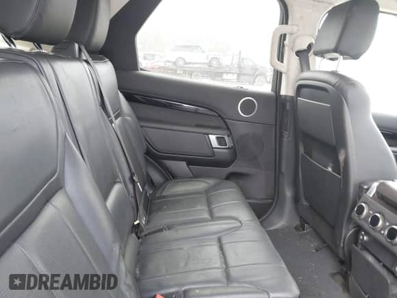 2019 Land Rover Discovery SE with VIN SALRG2RV6KA093982, listed as a IAAI auction lot 43298776 with 97,304 mi miles and . Bid and sale history available at DreamBid. Image 8.