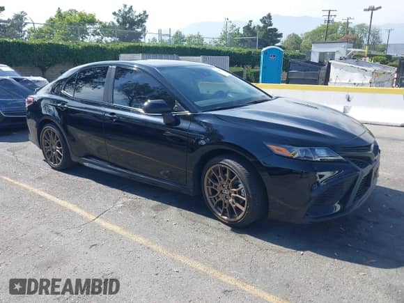 2023 Toyota Camry SE с VIN 4T1G11AK5PU142800, выставлен на аукционе IAAI как лот 42289549 с пробегом 35 893 миль миль и . История ставок и продаж доступна на DreamBid. Изображение 1.