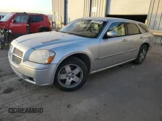 2006 Dodge Magnum R/T with VIN 2D4GZ57286H382259, listed as a Copart auction lot 85954134 with 178,325 mi miles and Salvage title. Bid and sale history available at DreamBid. Image 1.