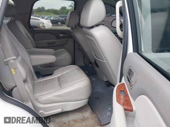 2007 Chevrolet Tahoe LTZ z VIN 1GNFK13007J149042, wystawiony jako IAAI lot #42593189 z przebiegiem 216 791 mil mil oraz . Historia ofert i sprzedaży dostępna na DreamBid. Obrazek 8.