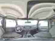 2022 Jeep Wrangler Unlimited Willys Sport с VIN 1C4HJXDM3NW257308, выставлен на аукционе Copart как лот 70138385 с пробегом 76 768 миль миль и Списание • Salvage title. История ставок и продаж доступна на DreamBid. Изображение 16.