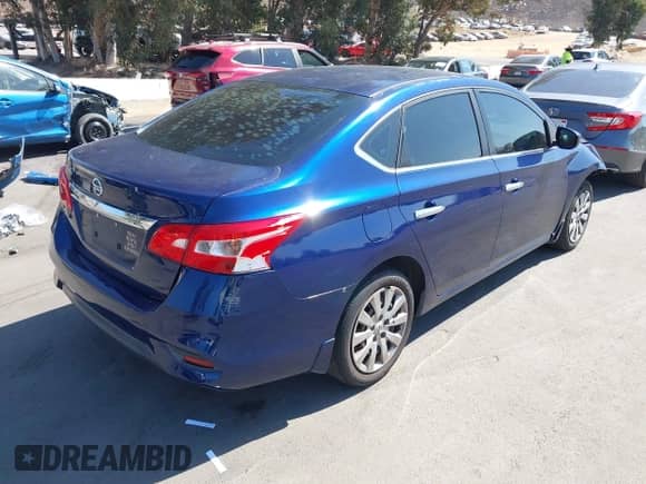 2017 Nissan Sentra SV с VIN 3N1AB7AP2HY326728, выставлен на аукционе IAAI как лот 43228159 с пробегом 115 376 миль миль и . История ставок и продаж доступна на DreamBid. Изображение 4.