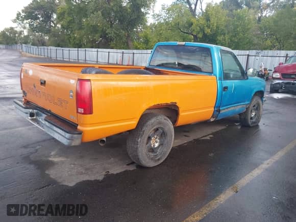 1991 Chevrolet Silverado 2500 с VIN 1GCFK24K6MZ160977, выставлен на аукционе IAAI как лот 43325876 с пробегом 186 461 миль миль и . История ставок и продаж доступна на DreamBid. Изображение 4.