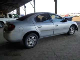 2005 Dodge Neon SXT z VIN 1B3ES56C05D122339, wystawiony jako Copart lot #81666814 z przebiegiem 156 502 mil mil oraz Szkoda całkowita • Salvage title. Historia ofert i sprzedaży dostępna na DreamBid. Obrazek 3.