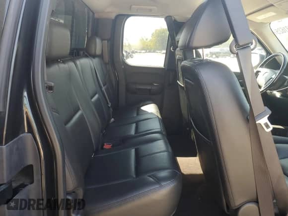 2009 Chevrolet Silverado 1500 LTZ z VIN 1GCEK39J69Z154749, wystawiony jako Copart lot #81431625 z przebiegiem 69 535 mil mil oraz Szkoda całkowita • Salvage title. Historia ofert i sprzedaży dostępna na DreamBid. Obrazek 10.