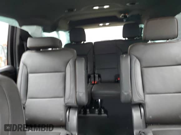 2022 Chevrolet Suburban High Country with VIN 1GNSKGKLXNR363841, listed as a Copart auction lot 84008044 with 42,053 mi miles and Salvage title. Bid and sale history available at DreamBid. Image 10.