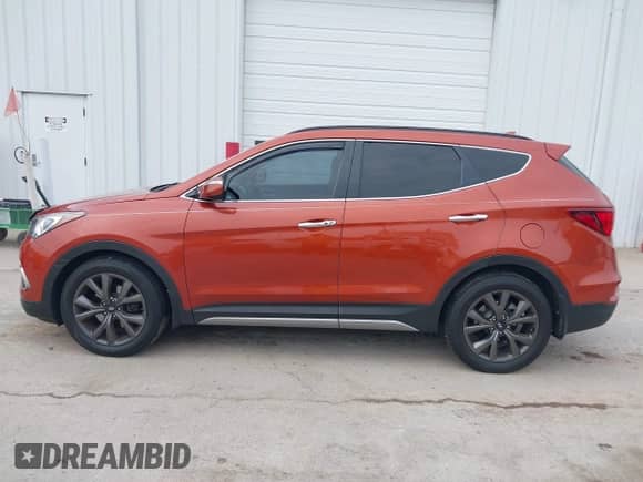 2018 Hyundai Santa Fe Ultimate with VIN 5XYZWDLA5JG522703, listed as a IAAI auction lot 42377253 with 143,116 mi miles and . Bid and sale history available at DreamBid. Image 15.