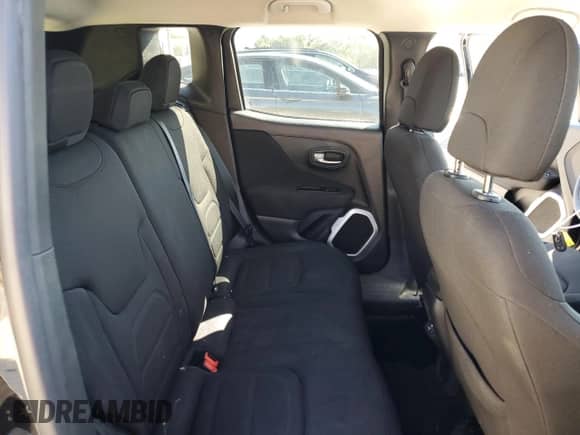 2018 Jeep Renegade Latitude with VIN ZACCJABB1JPH46788, listed as a Copart auction lot 83945435 with 90,828 mi miles and Salvage title. Bid and sale history available at DreamBid. Image 11.