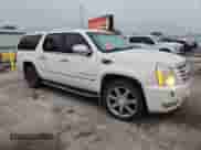 2008 Cadillac Escalade ESV with VIN 1GYFK66868R243561, listed as a Copart auction lot 81770805 with 242,945 mi miles and Clean title. Bid and sale history available at DreamBid. Image 4.