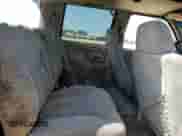 1998 Chevrolet Suburban с VIN 3GNEC16R0WG116738, выставлен на аукционе Copart как лот 56048935 с пробегом 157 162 миль миль и Списание • Salvage title. История ставок и продаж доступна на DreamBid. Изображение 10.