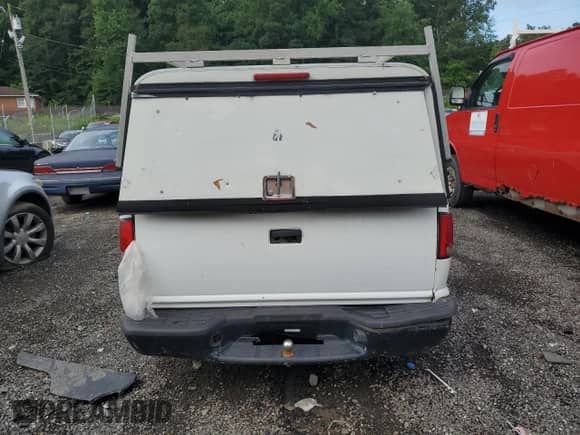 2000 Chevrolet S-10 с VIN 1GCCS1446YK183642, выставлен на аукционе Copart как лот 64385155 с пробегом Не указан миль и Списание • Salvage title. История ставок и продаж доступна на DreamBid. Изображение 6.