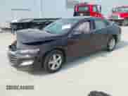 2021 Chevrolet Malibu LS z VIN 1G1ZC5ST9MF038440, wystawiony jako IAAI lot #42460626 z przebiegiem 87 091 mil mil oraz . Historia ofert i sprzedaży dostępna na DreamBid. Obrazek 2.