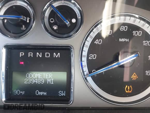 2011 Cadillac Escalade Premium с VIN 1GYS4CEF6BR155589, выставлен на аукционе IAAI как лот 43058172 с пробегом 239 489 миль миль и . История ставок и продаж доступна на DreamBid. Изображение 7.