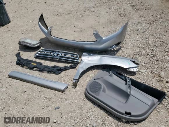 2008 Toyota Highlander z VIN JTEDS41A182037130, wystawiony jako Copart lot #69830915 z przebiegiem 232 128 mil mil oraz Szkoda całkowita • Salvage title. Historia ofert i sprzedaży dostępna na DreamBid. Obrazek 13.