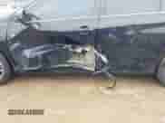 2017 Toyota Camry XLE z VIN 4T1BF1FK8HU793652, wystawiony jako IAAI lot #43517495 z przebiegiem 116 318 mil mil oraz . Historia ofert i sprzedaży dostępna na DreamBid. Obrazek 6.