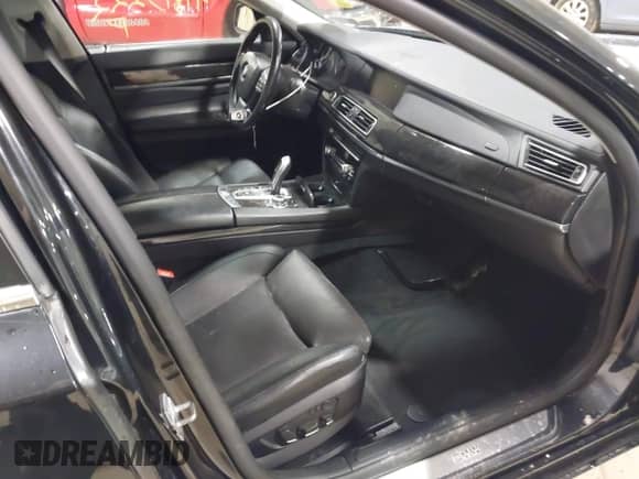 2012 BMW 7 Series 750Li xDrive with VIN WBAKC8C57CC435569, listed as a IAAI auction lot 41813222 with 139,751 mi miles and . Bid and sale history available at DreamBid. Image 5.