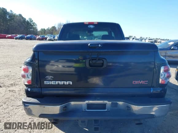 2005 GMC Sierra 1500 SLT with VIN 1GTEC19T95Z314989, listed as a IAAI auction lot 41610701 with 204,693 mi miles and . Bid and sale history available at DreamBid. Image 16.