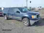 2007 GMC Sierra 1500 SLE1 z VIN 2GTEK13M571584348, wystawiony jako IAAI lot #42270584 z przebiegiem 230 613 mil mil oraz . Historia ofert i sprzedaży dostępna na DreamBid. Obrazek 1.