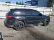 2018 Jeep Grand Cherokee Altitude z VIN 1C4RJFAG9JC466674, wystawiony jako Copart lot #59914995 z przebiegiem 130 799 mil mil oraz Szkoda całkowita • Salvage title. Historia ofert i sprzedaży dostępna na DreamBid. Obrazek 3.